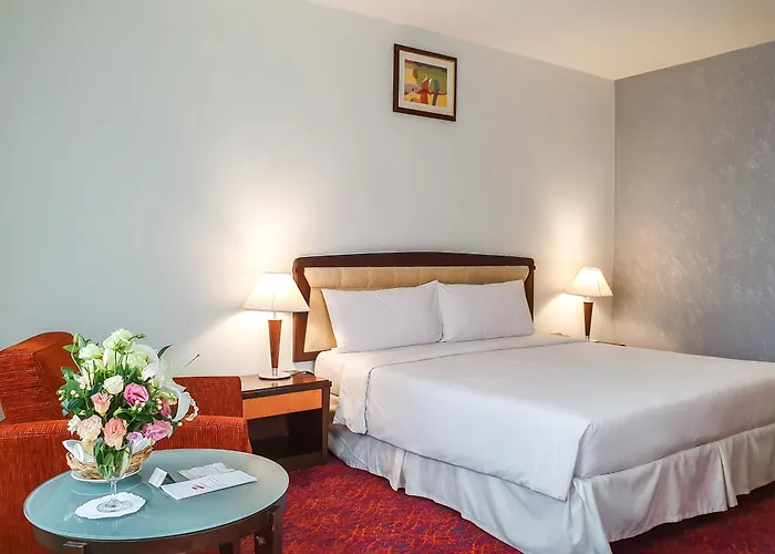 Zenith Sukhumvit Hotel, ホテル 4*