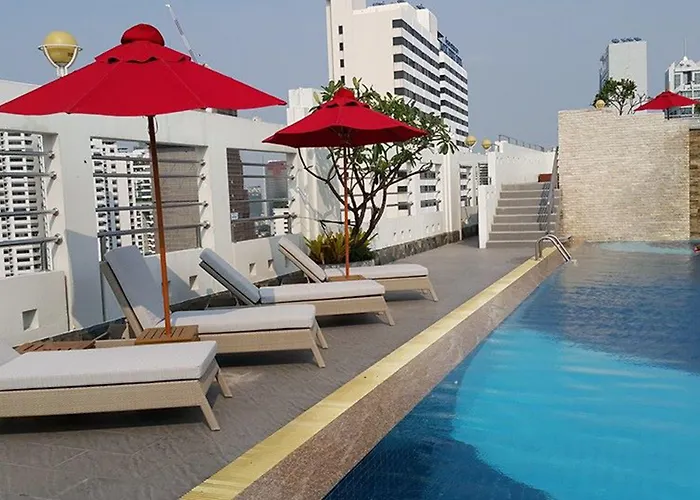 Zenith Sukhumvit Hotel, ホテル