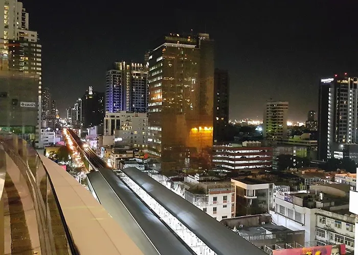 Zenith Sukhumvit Hotel,