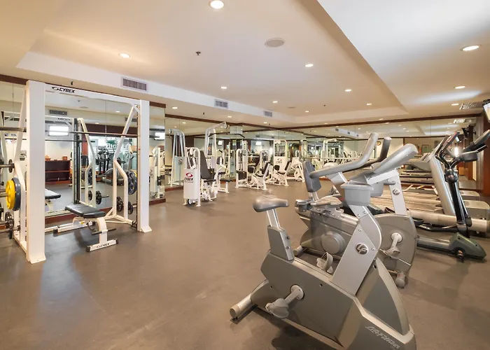 Zenith Sukhumvit Hotel, 4*