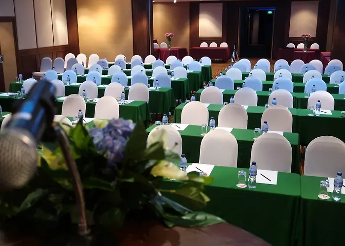 Zenith Sukhumvit Hotel, 4*
